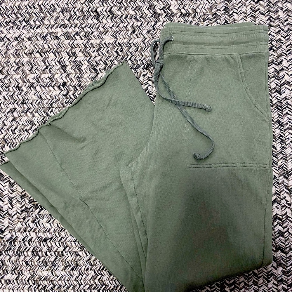 Aerie Weekend Kick It High Waisted Flare Pant